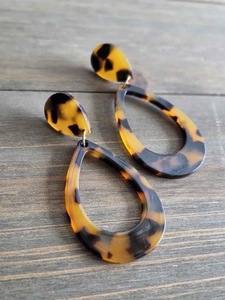 Pendientes de Resina Bordados a Mano, Joyería de Moda de Acero Inoxidable para Mujeres y Niñas, Estilo Clásico para Bodas, Alta Calidad - Product Image 2