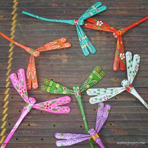 Équilibrant l'artisanat les libellules en bambou sont utilisées comme décorations traditionnelles ou cadeaux Ms sofia - Product Image 2