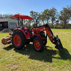 Pour M7060 70HP 4WD Gear Drive Tracteur agricole avec moteur et boîte de vitesses-Livraison rapide bas prix en gros - Product Image 5