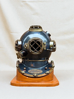 Casque de plongée vintage en laiton bleu foncé, objet décoratif |   Casque de plongée antique pour les profondeurs marines