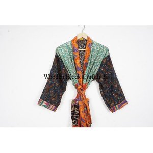 Elegante y Cómoda Bata de Dormir de Seda Floral para Mujer, Manga 3/4, Cuello en V, Transpirable, Kimono para Primavera/Invierno/Verano - Product Image 2