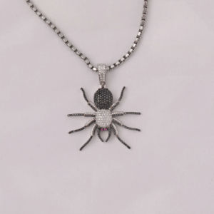 Colgante de Diamante Moissanite en Forma de Araña Personalizado, Hecho a Mano, Brillante en la Oscuridad, Estilo Hip Hop, Aspecto Brillante - Product Image 1