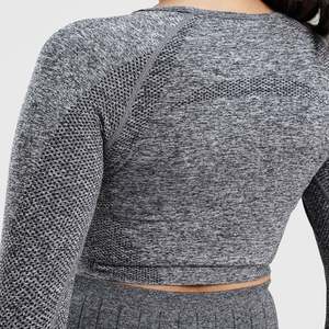 Top Deportivo Sin Costuras en Gris para Bodys y Monos - Product Image 5