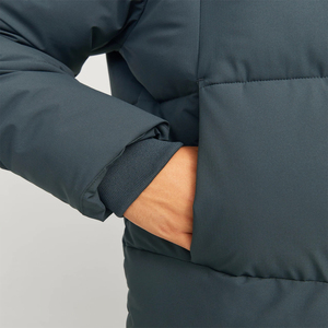 Manteau long en duvet pour hommes avec logo personnalisé Veste d'hiver à capuche matelassée chaude pour femmes Manteau coupe-vent en duvet épais Mode d'hiver OEM - Product Image 3