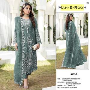 Costume de travail 3 pièces en fausse georgette brodée de designer pakistanais Maruti à la mode Prêt-à-porter Salwar pour mariage - Product Image 3