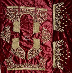 Diverses Broderies Tendance en Fl diffusées avec cancan et toile attachée nuptiale Lehenga choli en vente en ligne - Product Image 4