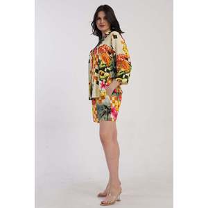 Ensemble de vêtements pour femme avec col chemise, manches 3/4, volants, poches élastiquées, couleur crème - Product Image 3