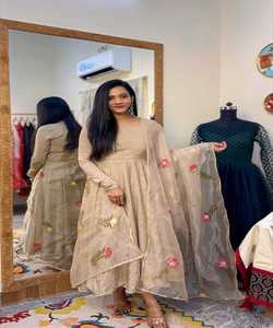 ชุดเดรสผ้าลินินลายลูกคลื่นผ้าซาตินผ้าเรยอนชุดต้อนรับตามฤดูกาลชุดเดรสพิมพ์ลายชุดแต่งกายแต่งกายสำหรับเล่นซอลวาร์สโตน - Product Image 5