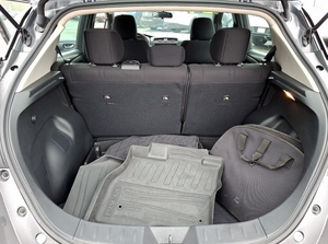 1N4AZ1BV8RC550623 2024 Auto Eléctrico Hatchback de Pasajeros con Tracción Delantera - Product Image 5