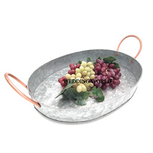 Plateau de service galvanisé Forme ronde Ustensiles de cuisine faits à la main Designer Vaisselle de luxe Plateau de service en métal pour la vente en gros - Product Image 5