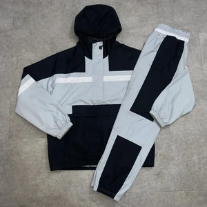 ชุดวอร์มผู้ชายแบบมีฮู้ด เสื้อแจ็คเก็ตกันลมสำหรับเล่นกีฬาบุขนแกะ ระบายอากาศได้ดี ผลิตจากไนลอน ชุดออกกำลังกายแบบซิปเต็มตัว - Product Image 2