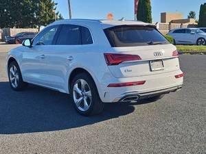 Audi Q5 quattro S line Prem Plus 45 TFSI AWD quattro S line Premium Plus 45 TFSI 4 portes SUV d'occasion à vendre - Product Image 5