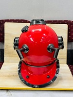 Casque de plongée rouge en laiton vintage, objet décoratif |   Casque de plongée antique pour les profondeurs marines