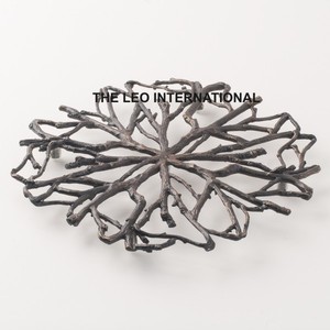 Sous-plat décoratif en aluminium motif corail, forme géométrique moderne, classique et élégant, best-seller pour la maison et la cuisine - Product Image 4