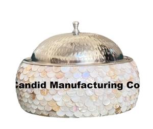 Casseroles en acier inoxydable avec nacre blanche artisanale, présentation élégante pour les repas, métal durable, couvercle en acier inoxydable élégant - Product Image 4