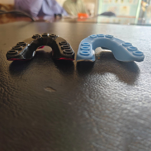 ฟันยางสำหรับผู้ใหญ่และจูเนียร์ฟันป้องกันสำหรับฟันมวยสำหรับฟุตบอลฮอกกี้คาราเต้ - Product Image 4