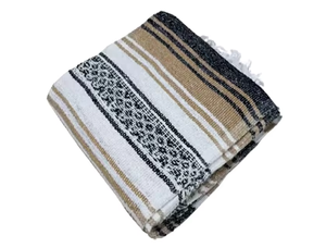 Manta Falsa Natural de Calidad Premium, Manta Suave y Duradera para Comodidad en Todas las Estaciones al Mejor Precio - Product Image 2