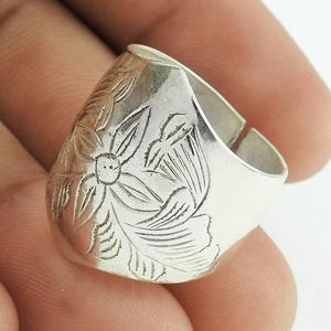 Sólido 925 Plata de Ley Artesanal Look Grabado Diseño único Anillo fino Hecho a mano Joyería Bohemia Precio directo de fábrica Proveedores - Product Image 1