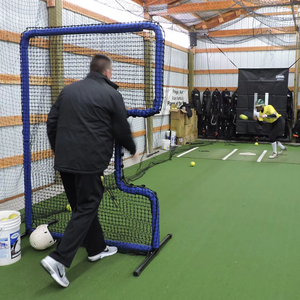 Filet <span class=keywords><strong>de</strong></span> frappe portable 7x4ft pour entraînement <span class=keywords><strong>de</strong></span> baseball avec zone <span class=keywords><strong>de</strong></span> frappe, style but <span class=keywords><strong>de</strong></span> football, écran <span class=keywords><strong>de</strong></span> protection en C pour le lancer - Product Image 4