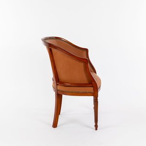 Sillón Jessica de Estilo Mid-Century en Madera de Caoba Sólida y Cuero Sintético con Incrustaciones de Madera y Acabado en Nogal - Product Image 3