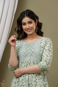 Ensemble Kurti long de qualité supérieure, broderie de sequins, travail de dori latéral, tissage à la main, fabricant indien - Product Image 4