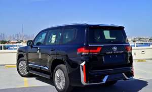 Negro 2024 LAND CRUISER 300 GXR SAHARA V6 4WD Usado Techo Solar Panorámico Arranque Remoto Asientos de Cuero Tecnología Automática Oscura - Product Image 2