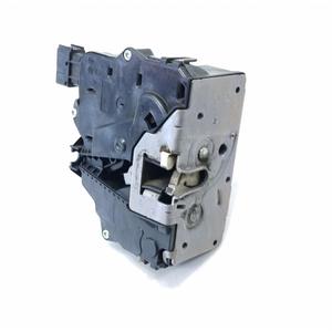 CERRADURA DELANTERA DERECHA OPEL Corsa E 3ª Serie 13431840 (15>) - Product Image 1