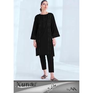 Conjunto de Traje Cosido Edición Negra para Mujer - Product Image 1