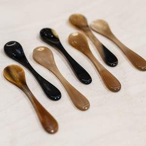 Cubiertos de forma personalizada ecológicos de moda hechos a mano con cuerno de búfalo natural pulido óptimo para uso en cocina y hotel - Product Image 1