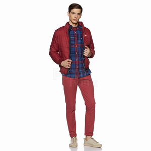 Chaqueta Acolchada Personalizable de Manga Larga para Hombre, para Invierno, con Logotipo Bordado Personalizado, 100% Nailon, Duradera, Cálida y Elegante - Product Image 2