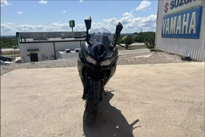 Moto sportive Kawasaki Ninja 650 2026 prête à rouler, en promotion, Gris métallisé Graphenesteel Mat/Ébène, à vendre - Product Image 2