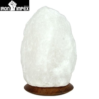 Lampe de sel de roche en cristal de Detox de pied de conseil rectangulaire de l'Himalaya avec l'ampoule de 25 watts mieux utilisée pour la massothérapie et l'utilisation de station thermale