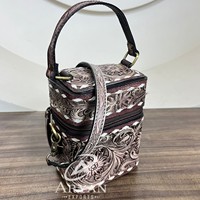 Tendance Western usiné à la main en cuir de vache cosmétique vanité étui avec poignée et sangle femmes voyage beauté cosmétique maquillage organisateur