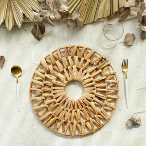 ที่รองจานผักตบชวาถักด้วยมือ2023สวยงามเป็นมิตรกับสิ่งแวดล้อมตกแต่งสไตล์โบฮีเมียนโต๊ะรับประทานอาหารงานแต่งงานไม่เหมือนใคร - Product Image 3