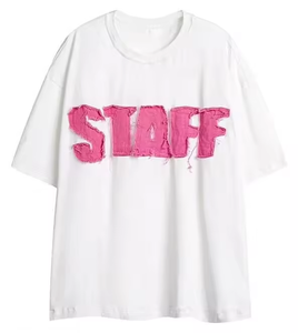 เสื้อคัสตอมคุณภาพสูง ผ้าคอตตอนหนา ทรงโอเวอร์ไซส์ แต่งลายปักแบบดิสเทรส ปะติดหลากสี ปรับแต่งได้ - Product Image 3