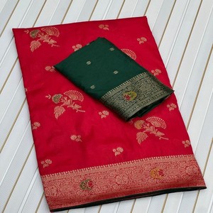 Sari de Seda Dola VASTRA COTTAGE con Bordado Meenakari Zari, Borde de Lentejuelas con Cordón, Borlas y Blusa en Contraste - Product Image 5