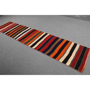 Alfombra Turca Vintage de 2.5x10.8 pies, Alfombra Roja Kilim con Diseño Floral - Product Image 2