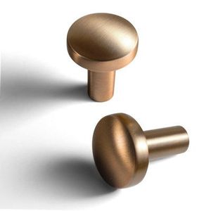 Tirador de puerta y cajón Tubby Glim Steel T-Pull Nickel Sil para mejorar muebles en apartamentos, villas, hoteles, centros comerciales - Product Image 6