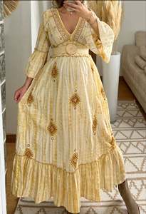 Vêtements de rue bohèmes vintage mexicains en coton biologique brodé et crocheté, mignons, longs jusqu'au sol, à manches longues et en dentelle pour femmes, vente en gros - Product Image 4