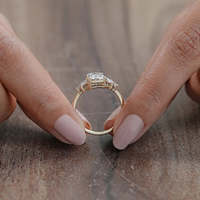 JEWELLERY PLANET Bague de fiançailles à cinq pierres en diamant trapèze radiant de conception brillante, diamant de laboratoire, or massif 14 carats, troisième qualité