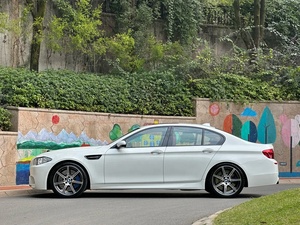 Entrega Mundial de Auto Usado BMW M5 4WD, Sedán de Lujo con Gran Espacio, Buena Calidad, Auto Usado Barato en Venta - Product Image 5