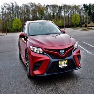 Camry 2.5S Sport Fashion Edition Usado en Buen Estado, Sedán Mediano Deportivo de 2.5L NA 8AT para Exportación, Precio al por Mayor - Product Image 5