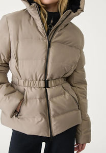 Nouveau meilleur prix de gros, veste matelassée à capuche pour femme, de haute qualité, chaude pour l'hiver, logo uni, toile, rembourrage en coton, imperméable - Product Image 3