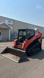 Tracteur agricole à chenilles 4x4 SVL90-2 90HP de 2015 avec transmission et boîte de vitesses - Product Image 2