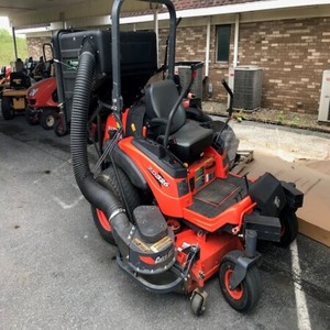 Tondeuses à gazon industrielles 3-Grass Bagger, monocylindres 2 temps 190cc, à vendre - Product Image 1