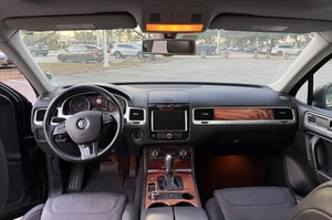 SUV 2011 Turbo Automatique Sièges en Cuir Caméra Arrière Phares LED Écran Tactile Toit Ouvrant Panoramique - Product Image 4