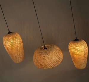 โคมไฟระย้าสไตล์โบฮีเมียน3ดวงทำจากไม้ไผ่ที่ทันสมัยผลิตในเวียดนามสำหรับห้องนั่งเล่นห้องรับประทานอาหารฝรั่งเศสแบบดั้งเดิม - Product Image 6