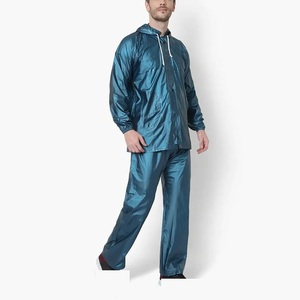 Vêtements d'entraînement de jogging personnalisés Veste coupe-vent et pantalon de survêtement zippé Survêtements coupe-vent en nylon avec logo personnalisé pour hommes - Product Image 3
