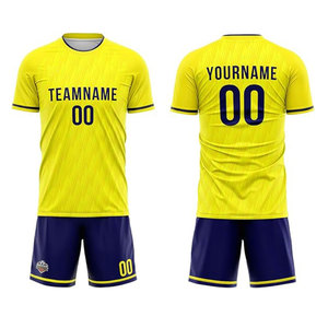 Ensemble d'uniformes de football pour hommes, maillot et short d'équipe personnalisés avec tissu respirant, kits de football personnalisés avec chaussettes assorties disponibles - Product Image 6