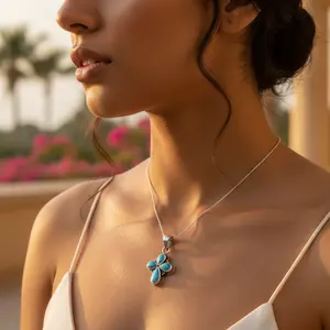 Collar con Colgante de Flor de Turquesa en Plata de Ley 925, Accesorio de Moda para Mujer - Product Image 1